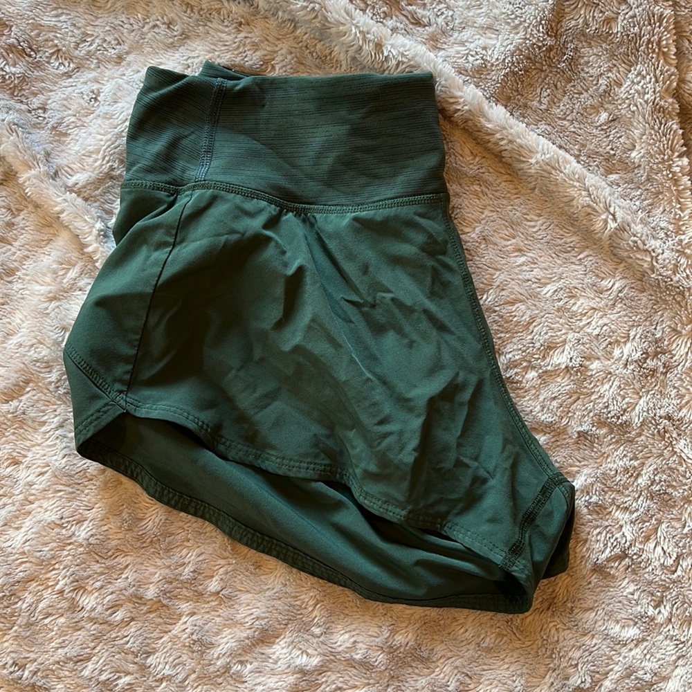 OUTDOOR VOICES SHORTS!!!